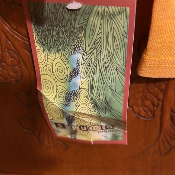 Never worn unique yellow long sleeved tee w/heart & plant patches & stitching - Picture 5 of 5